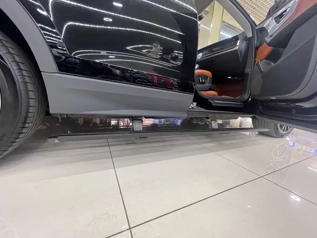 Audi Q8 — миниатюра 10