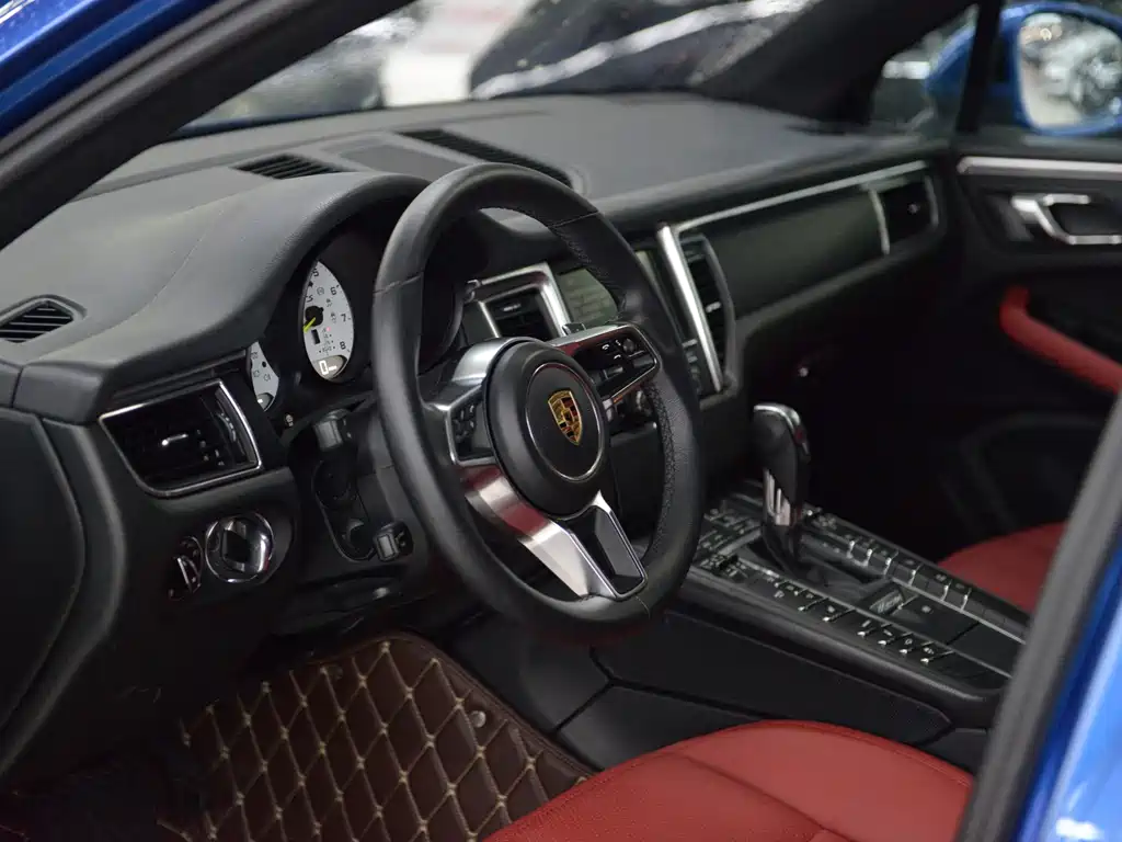 Porsche Macan — миниатюра 5
