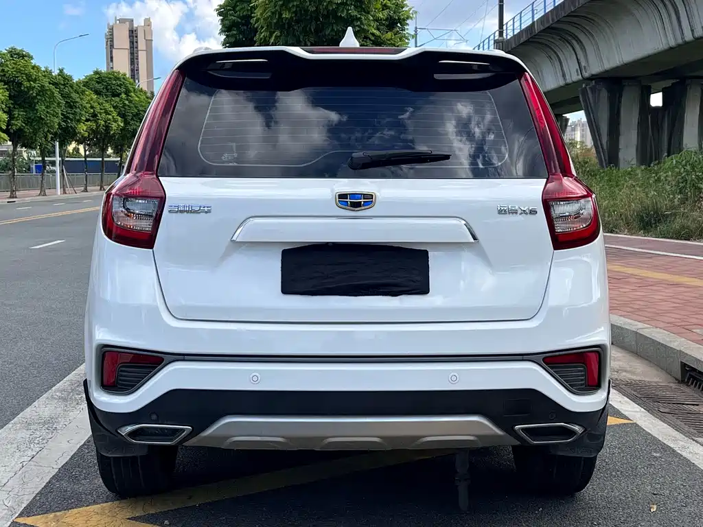 Geely Vision X6 — миниатюра 8