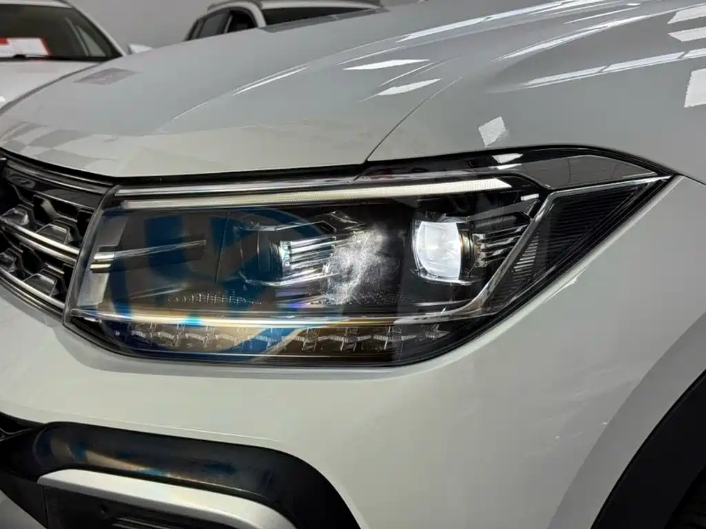 Volkswagen T-Cross — миниатюра 21
