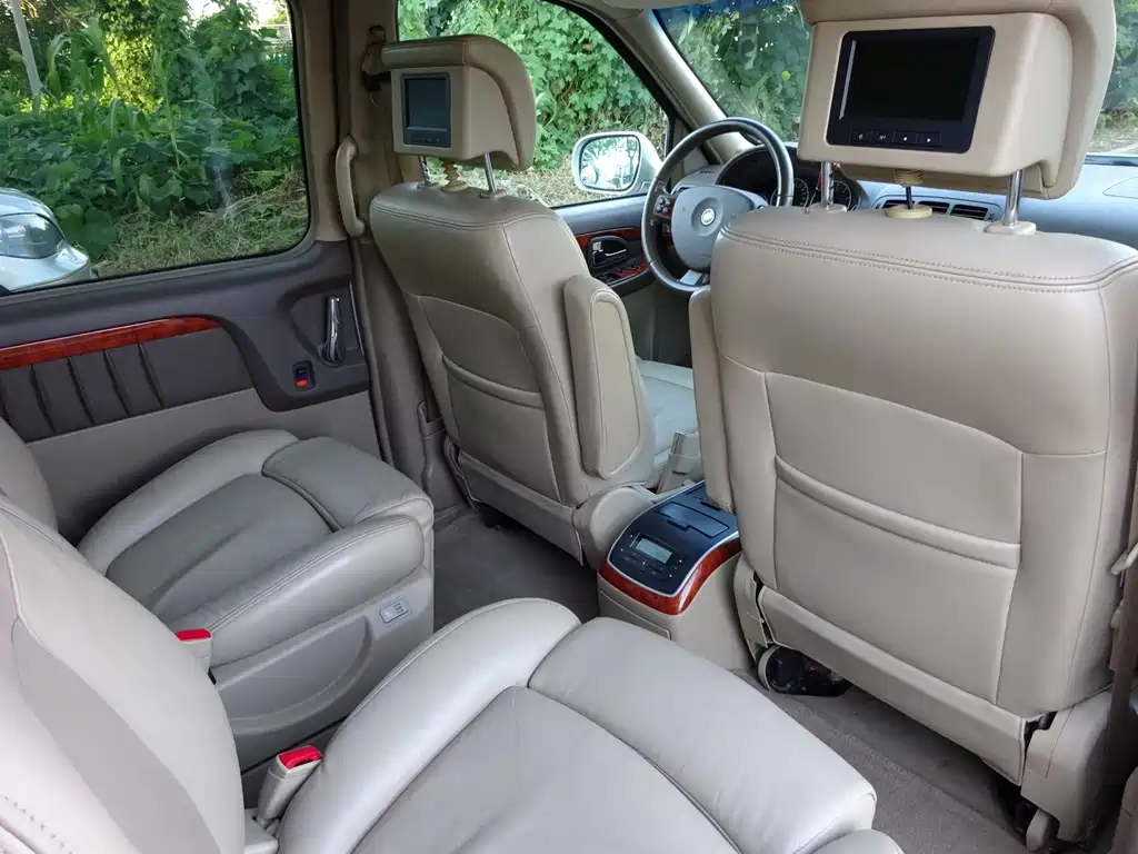 Buick GL8 — миниатюра 11