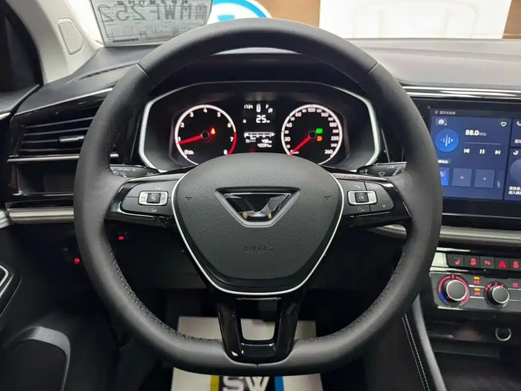 Jetta VS5 — миниатюра 11