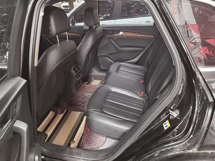 Audi Q5L — миниатюра 11
