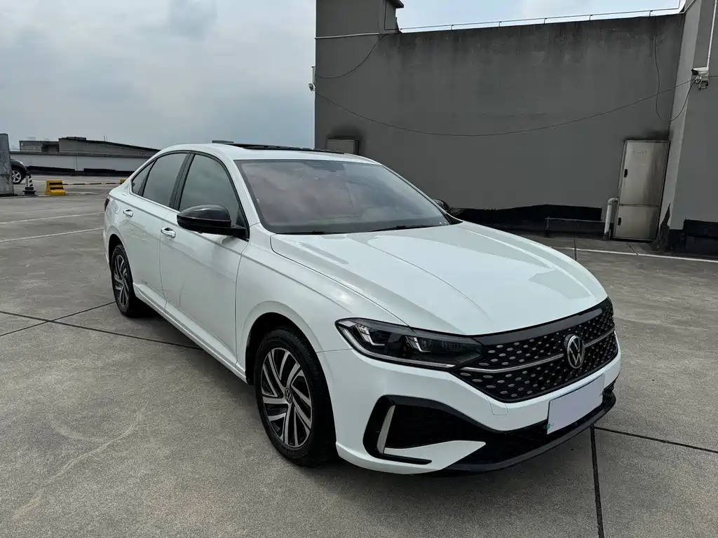 Volkswagen Lavida — миниатюра 3