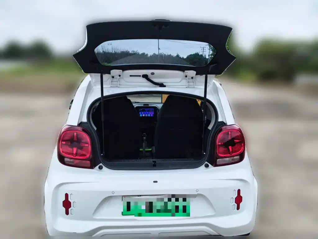 Roewe Clever — миниатюра 15