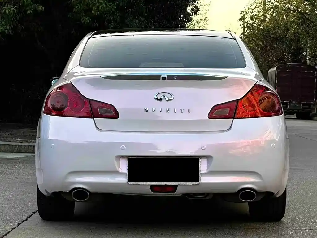 Infiniti G — миниатюра 5