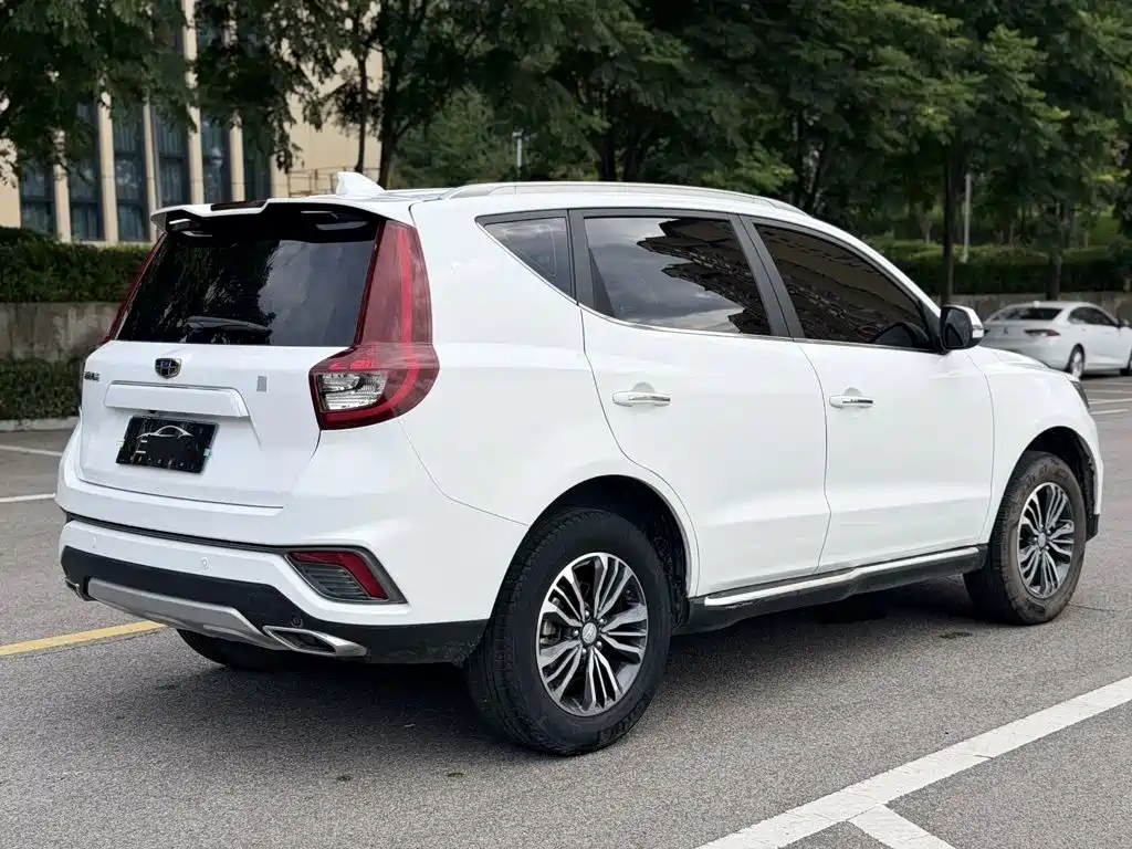 Geely Vision X6 — миниатюра 7