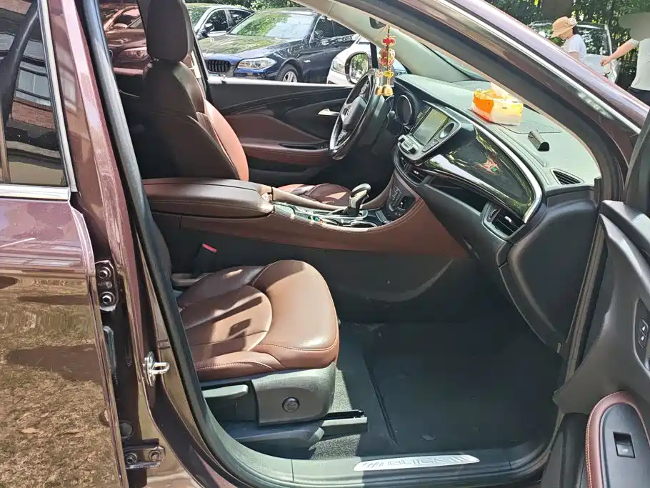 Buick Envision Plus — миниатюра 8