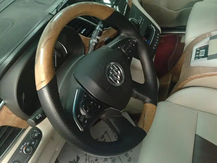 Buick GL8 — миниатюра 15