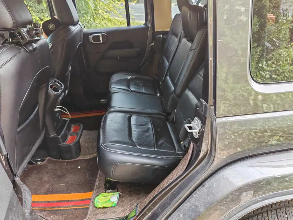 Jeep Wrangler — миниатюра 7