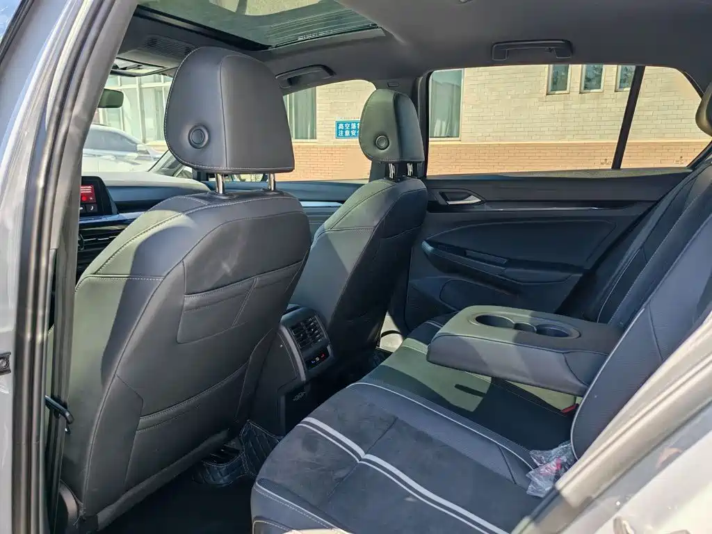 Volkswagen Golf — миниатюра 14