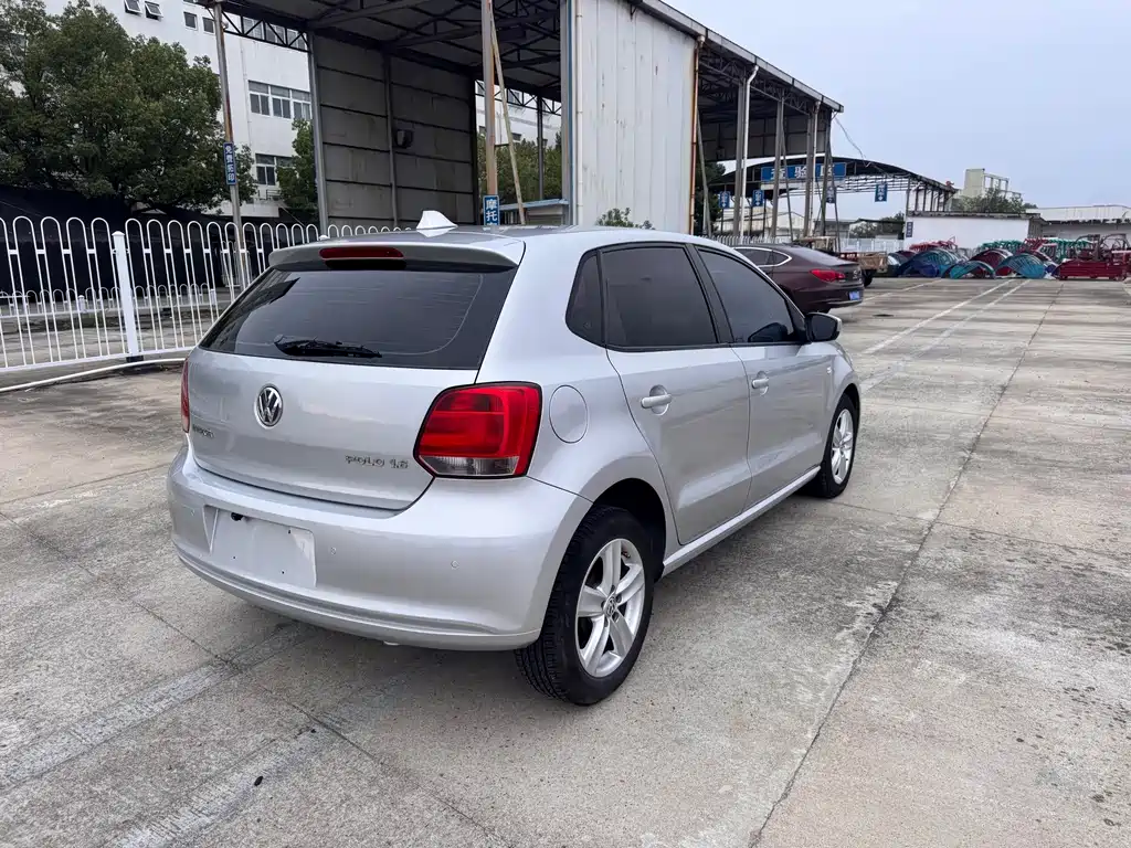 Volkswagen Polo — миниатюра 18