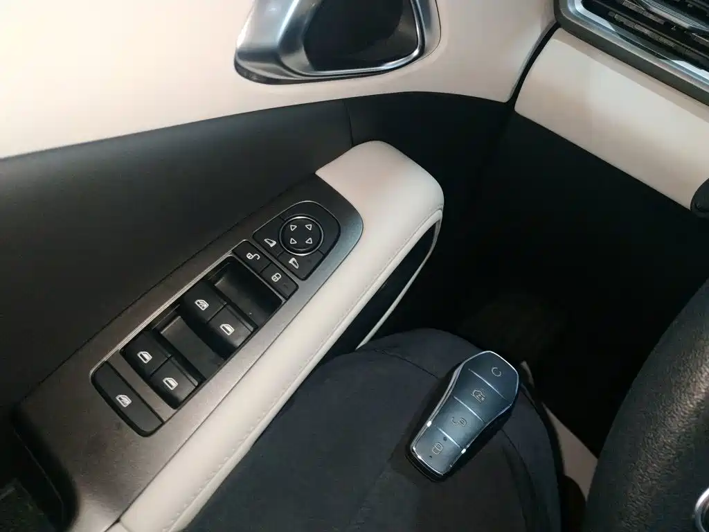BYD Yuan UP — миниатюра 9