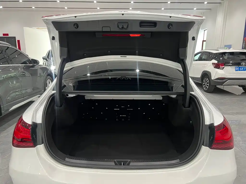 Mercedes-Benz A-Class A 2023 A 180 L
