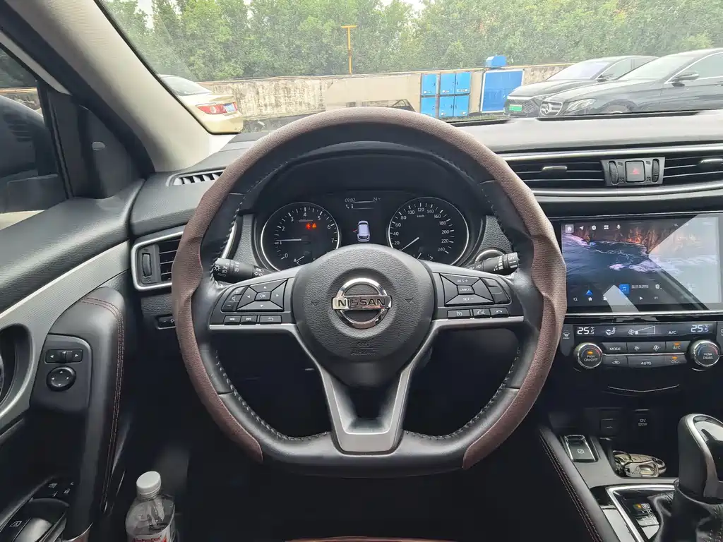 Nissan Qashqai — миниатюра 6