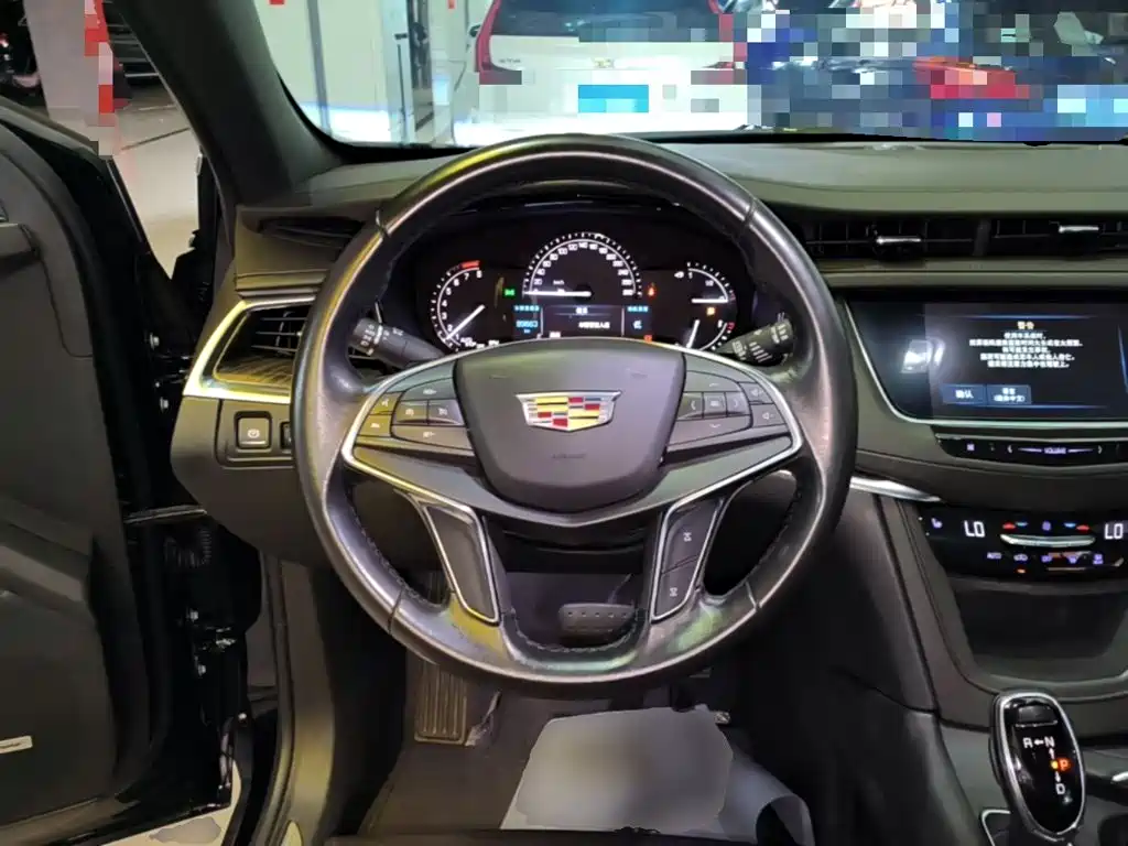 Cadillac XT5 — миниатюра 11