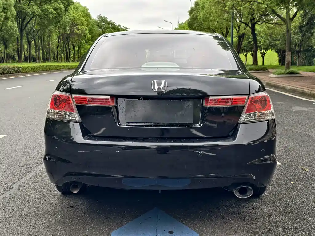 Honda Accord — миниатюра 8