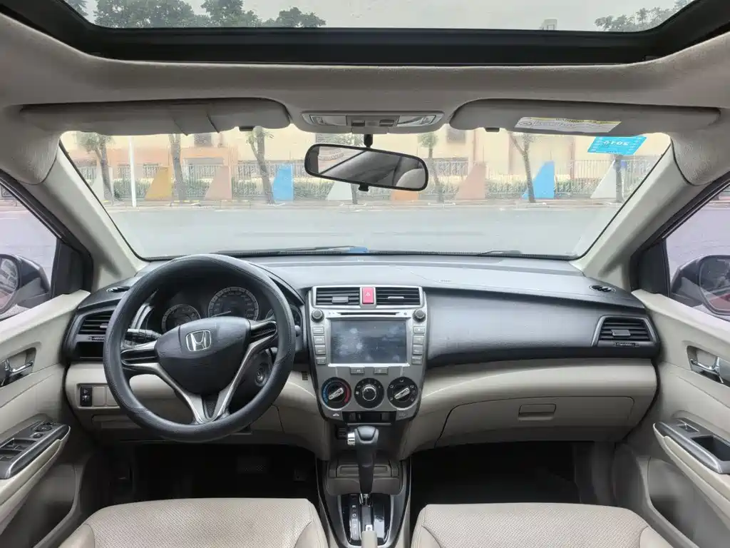 Honda City Classic — миниатюра 5