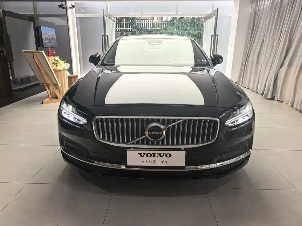 Volvo S90 — миниатюра 2