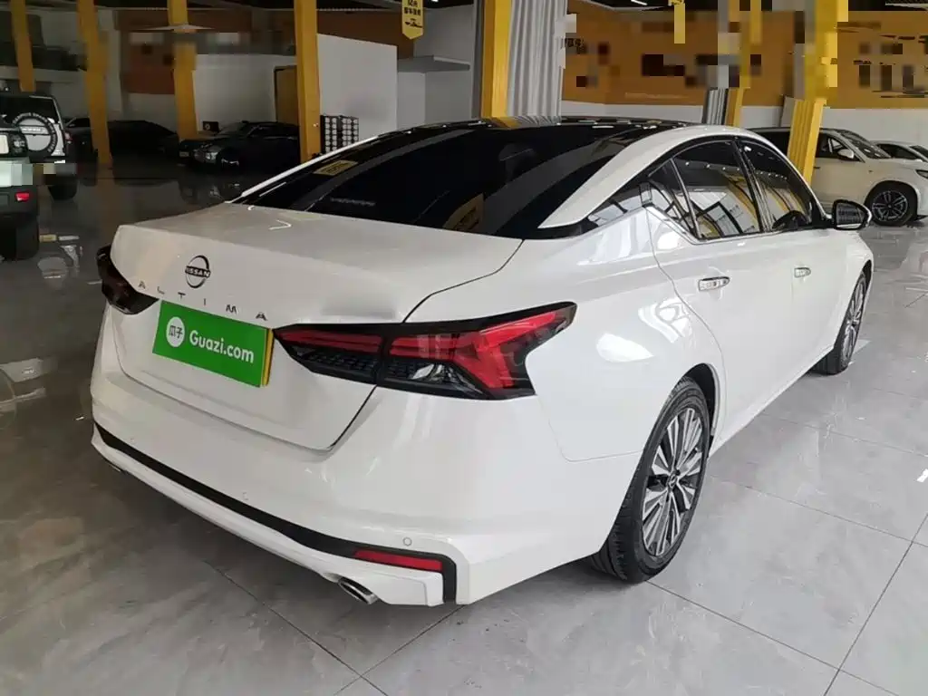 Nissan Teana — миниатюра 7