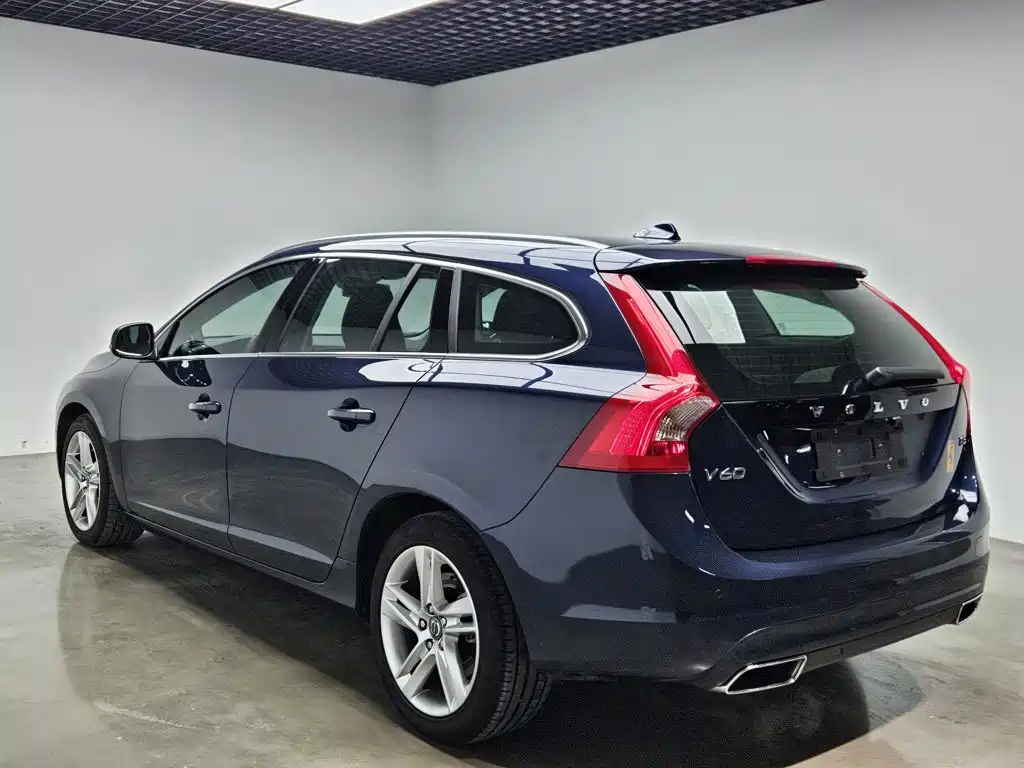 Volvo V60 — миниатюра 7