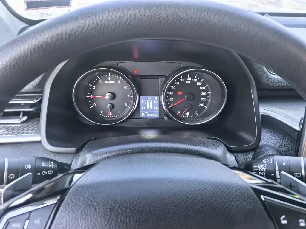 Haval M6 — миниатюра 12