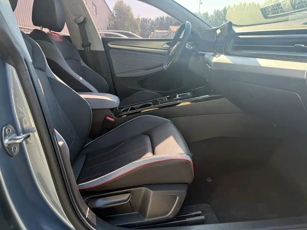 Volkswagen Lamando — миниатюра 14