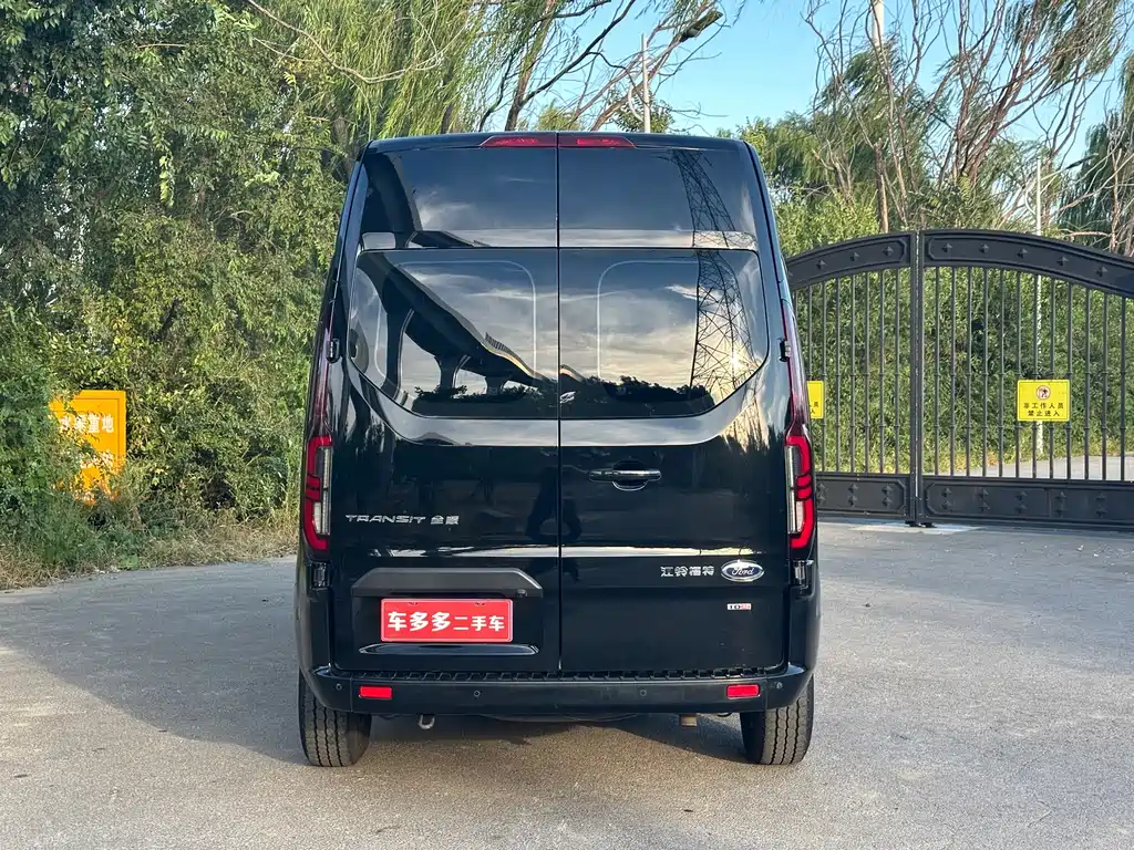 Ford Transit — миниатюра 12
