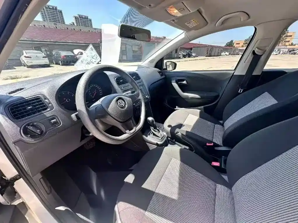 Volkswagen Polo — миниатюра 5