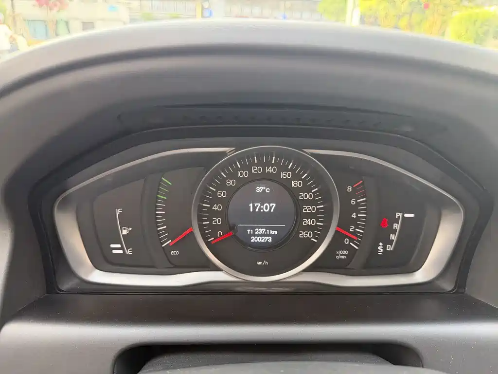 Volvo XC60 — миниатюра 13