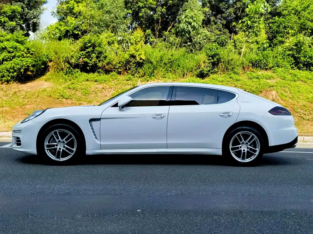Porsche Panamera — миниатюра 4