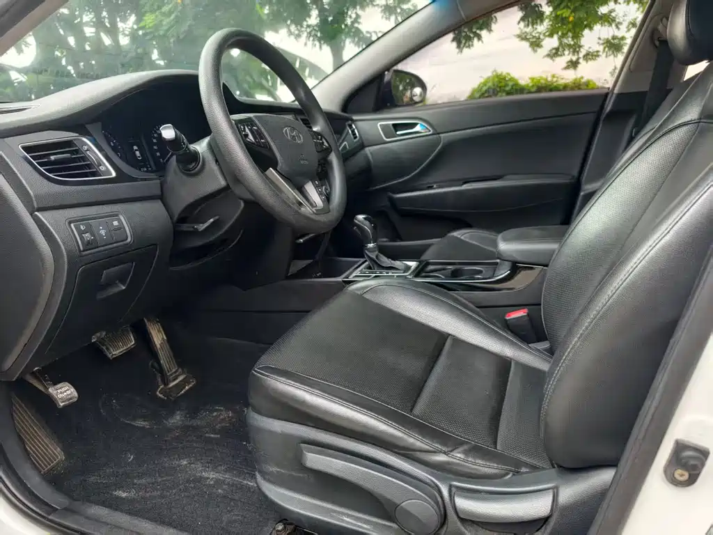 Hyundai Mistra — миниатюра 8