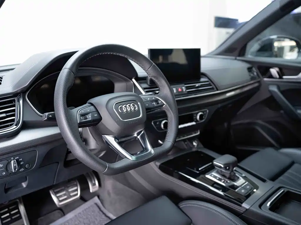 Audi Q5L — миниатюра 11