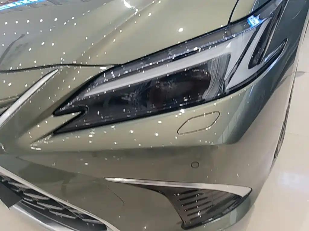 Lexus ES — миниатюра 24