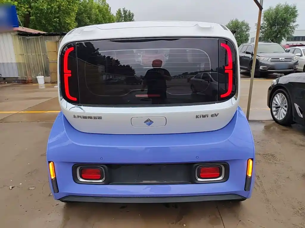 Baojun KiWi EV — миниатюра 6