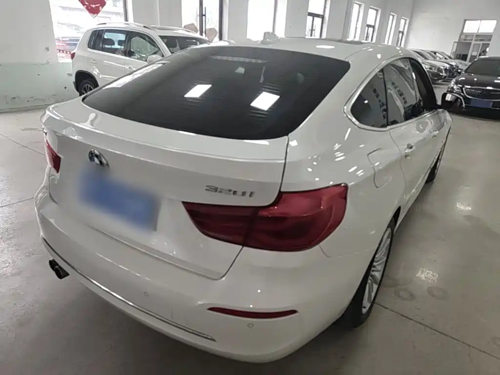 BMW 3 Series GT — миниатюра 7