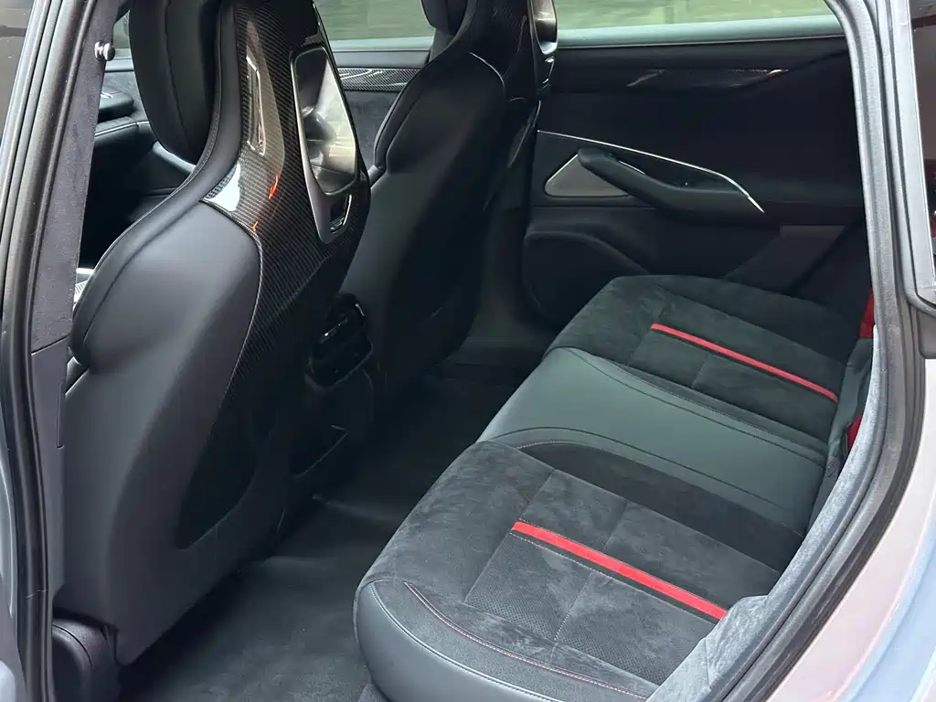 XIAOMI CAR XIAOMI SU7 ULTRA