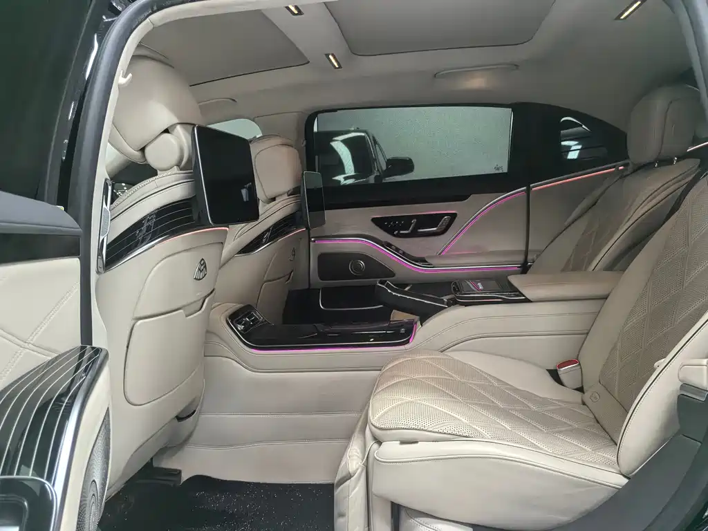 Mercedes-Benz S-Class — миниатюра 6