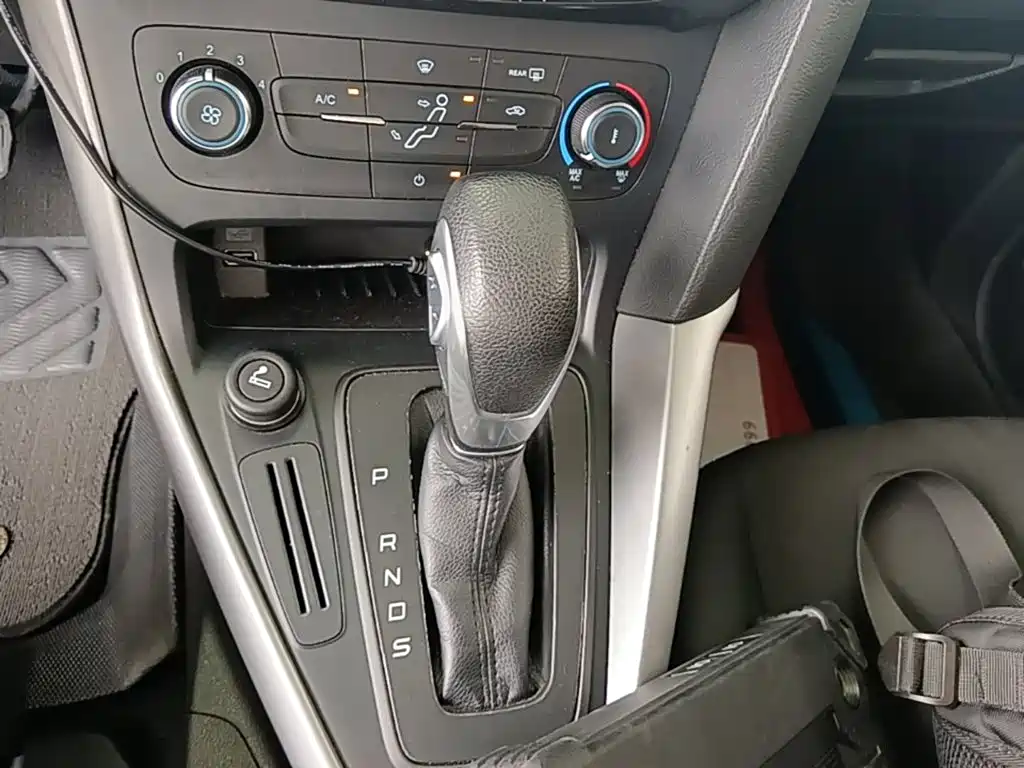 Ford Focus — миниатюра 14