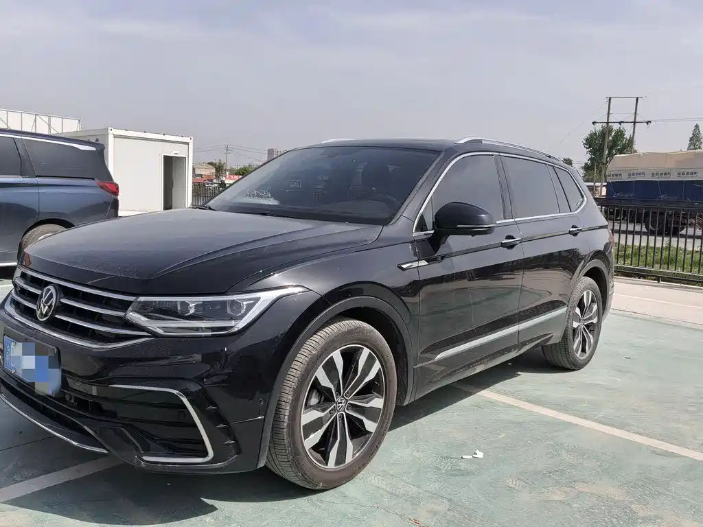 Volkswagen Tiguan L 2024