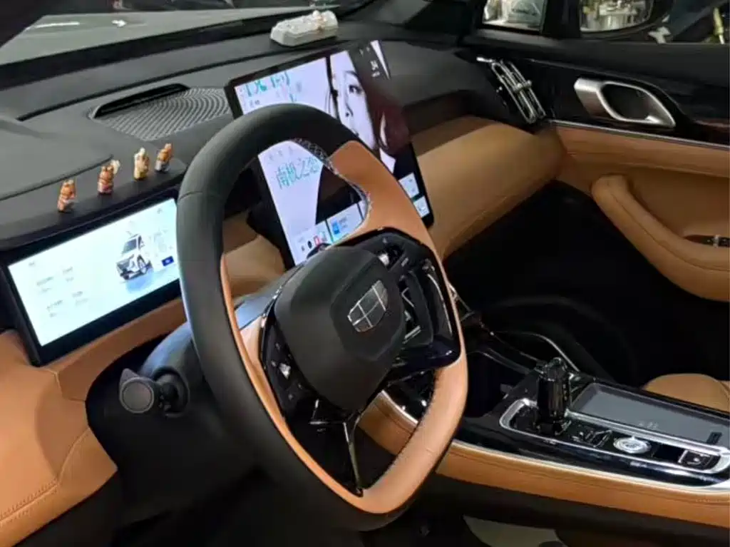 Geely Boyue L — миниатюра 5