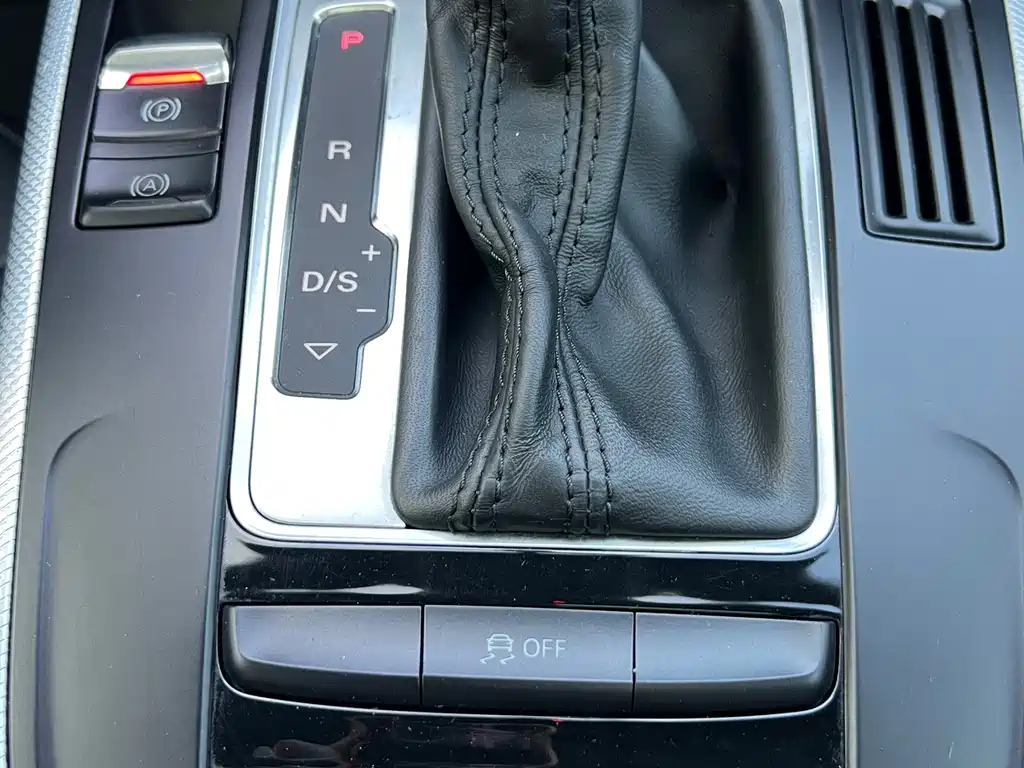 Audi A4L — миниатюра 8