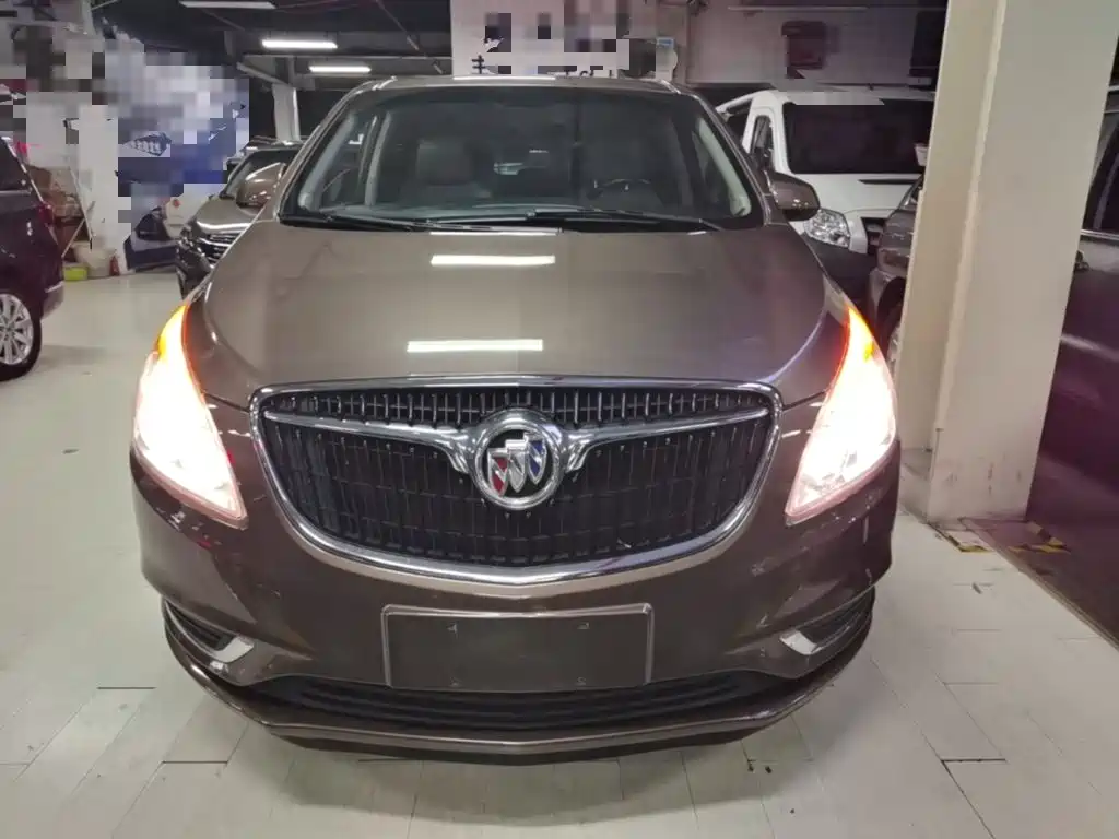 Buick GL8 — миниатюра 3