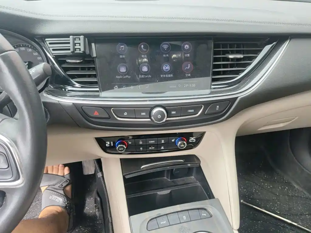 Buick Regal — миниатюра 13