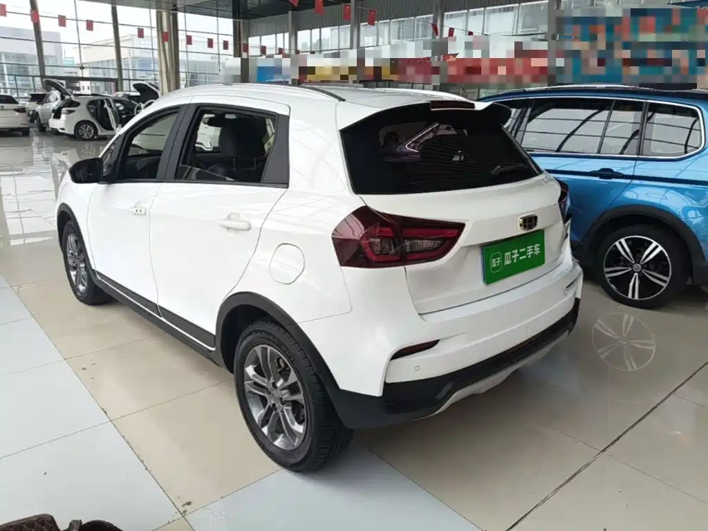 Geely Vision X3 — миниатюра 5