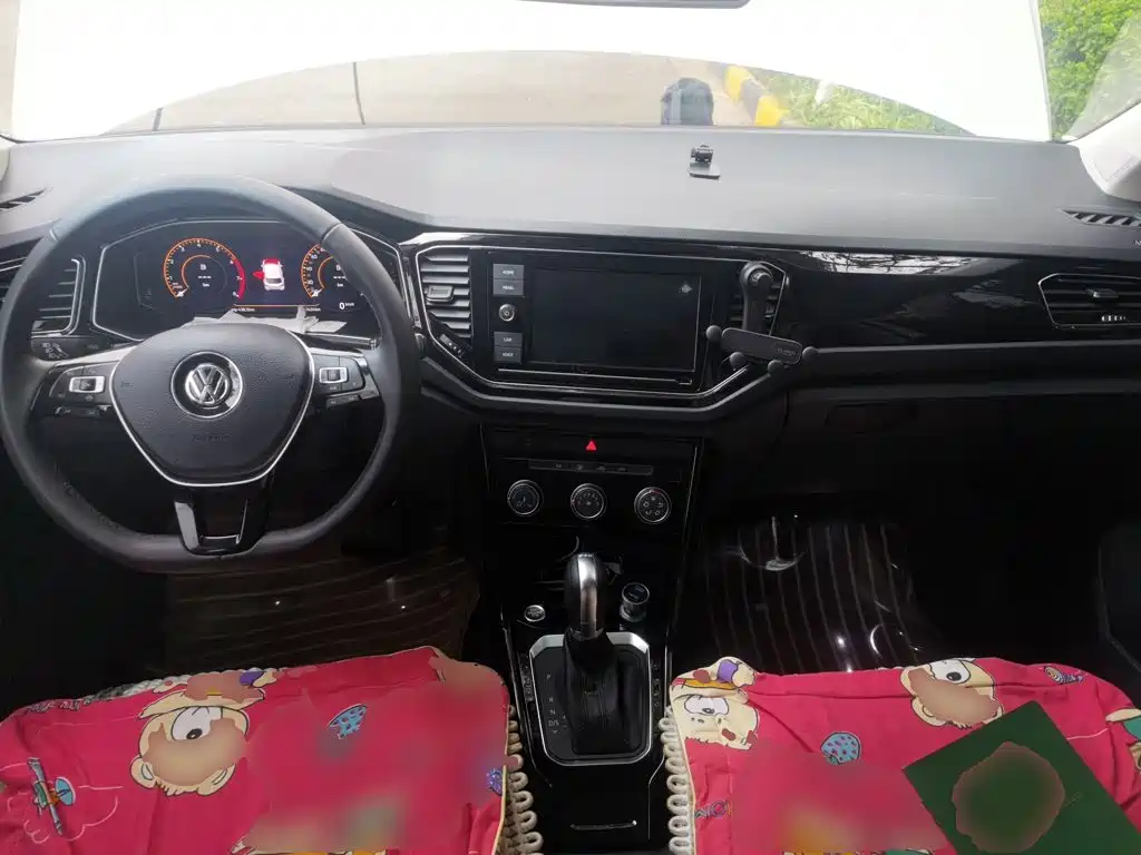 Volkswagen T-Roc — миниатюра 5