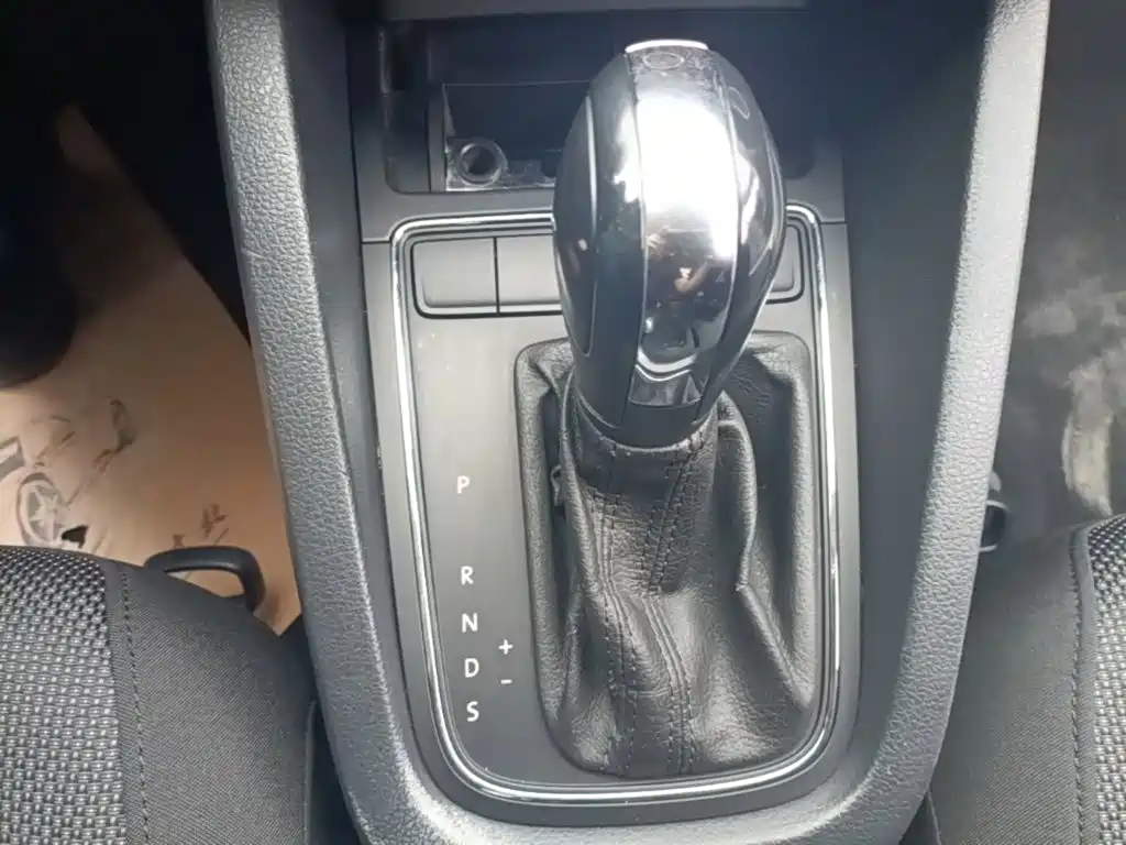 Volkswagen Sagitar — миниатюра 14