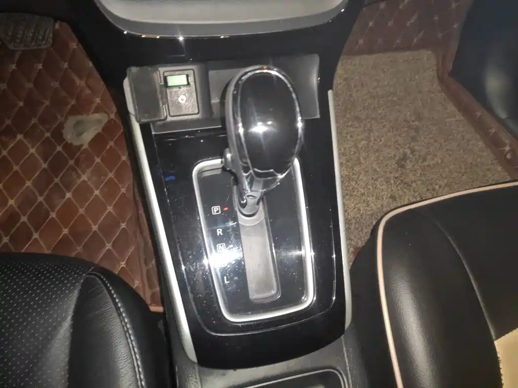 Nissan Sylphy — миниатюра 15