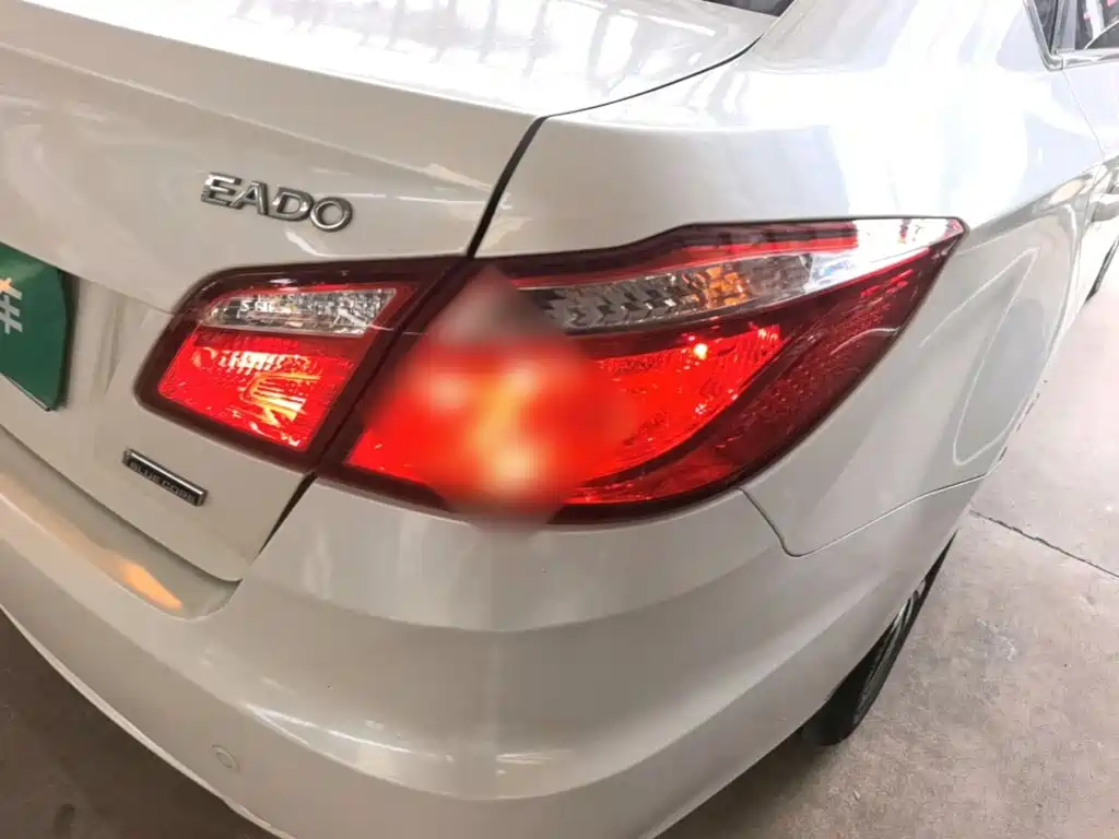 Changan Eado — миниатюра 8