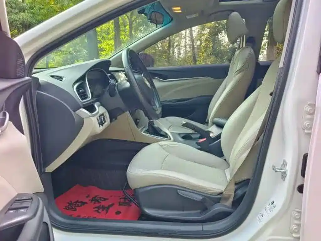 Buick Excelle — миниатюра 4